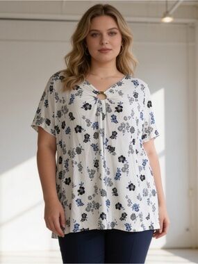 Lane Bryant White Blue Floral Keyhole Tunic Top